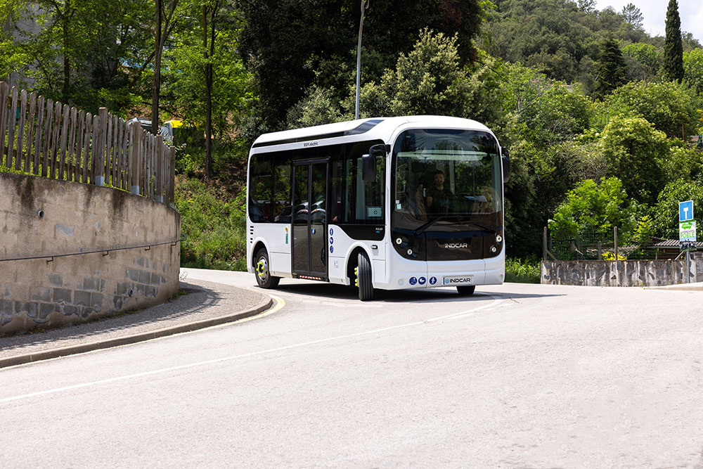 bus minibus tours Catalonia